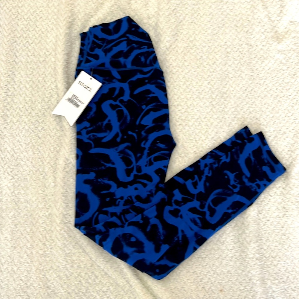 NWT Brand New Stori Perseverance SuperHigh Rise Tight. Size 8 Never Worn